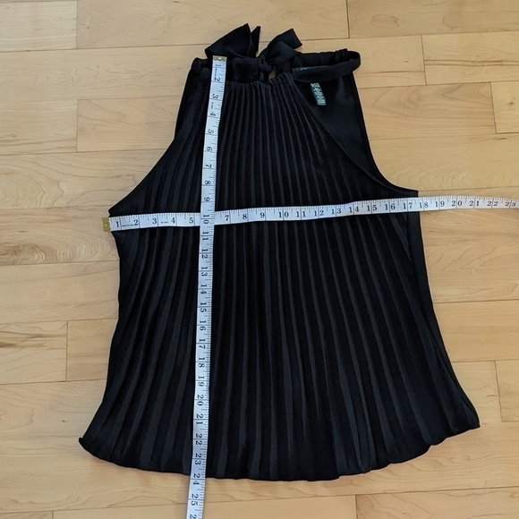 Ralph Lauren black pleated halter top size Medium - Picture 3 of 9